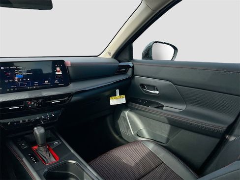 New 2026 Nissan Kicks SR image 23