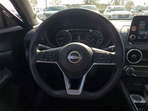 Used 2025 Nissan Sentra SV image 25