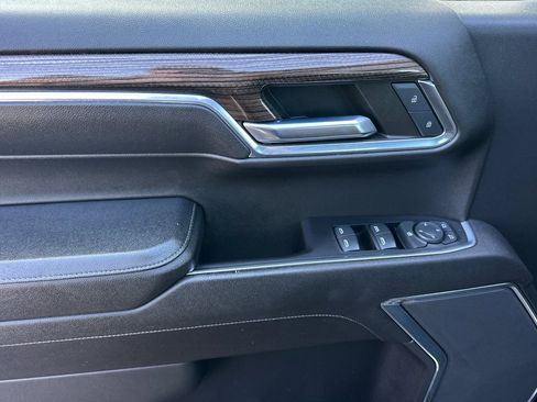 Used 2023 Chevrolet Silverado 1500 RST image 11