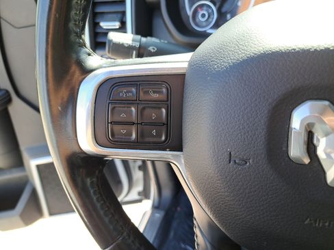 Used 2021 RAM 2500 Laramie w/ Night Edition image 24