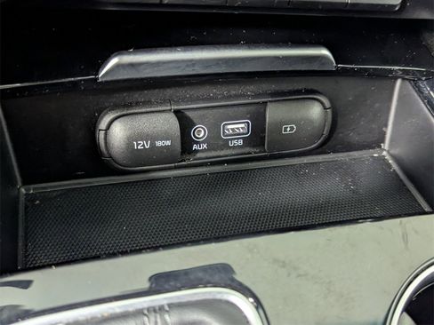 Used 2019 Kia Stinger Base image 23