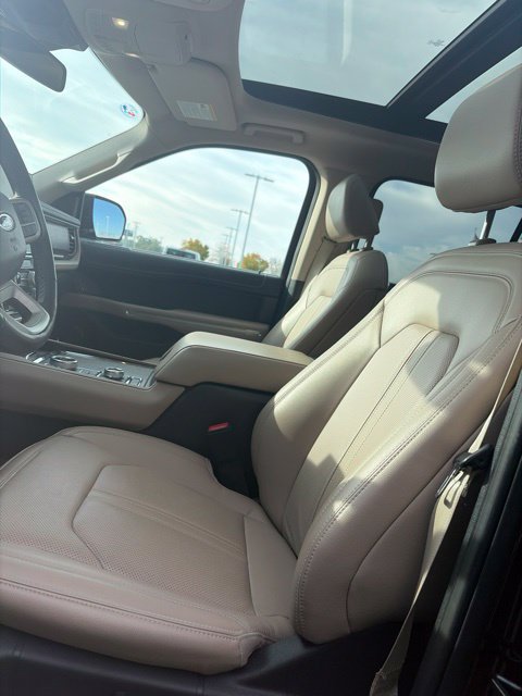 Used 2024 Ford Expedition Max Limited AWD/4WD image 14