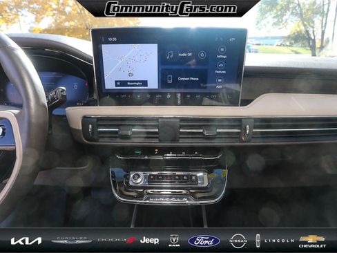 Certified 2023 Lincoln Corsair Reserve w/ Equipment Group 201A image 16