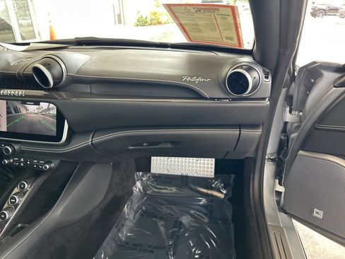 Used 2019 Ferrari Portofino RWD image 38
