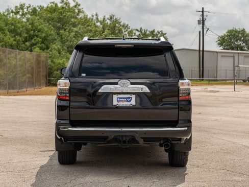 Used 2024 Toyota 4Runner Limited AWD/4WD image 7