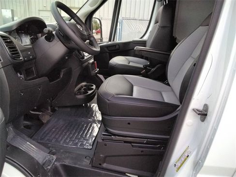 Used 2025 RAM ProMaster 2500 w/ Safety Group image 9