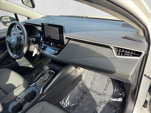 Used 2024 Toyota Corolla LE FWD image 20