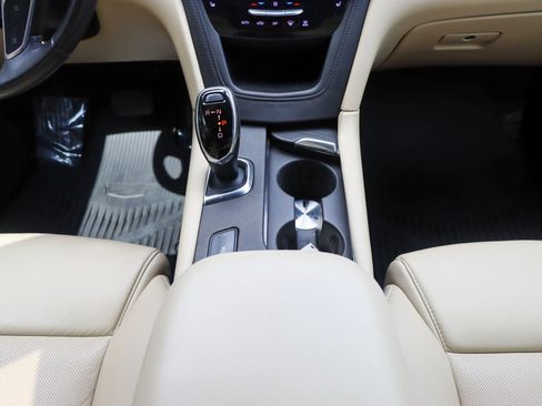 Used 2018 Cadillac XT5 Luxury w/ Driver Awareness Package FWD image 27