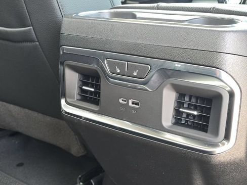 Used 2026 GMC Sierra 1500 Denali w/ Technology Package AWD/4WD image 19
