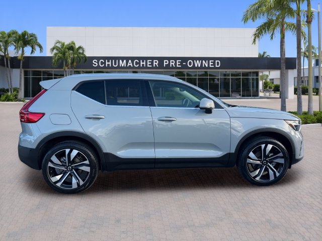 Certified 2025 Volvo XC40 B5 Ultra AWD/4WD image 8