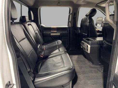 Used 2018 Ford F250 Lariat w/ Lariat Value Package image 28