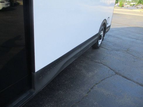 Used 2024 Chevrolet Brightdrop 600 w/ Commercial Equipment Package AWD/4WD image 11