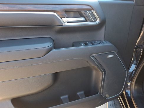 Used 2022 GMC Sierra 1500 SLT w/ SLT Premium Plus Package image 12