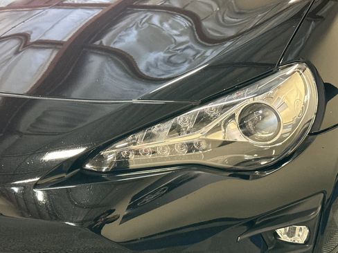 Used 2019 Toyota 86 image 47