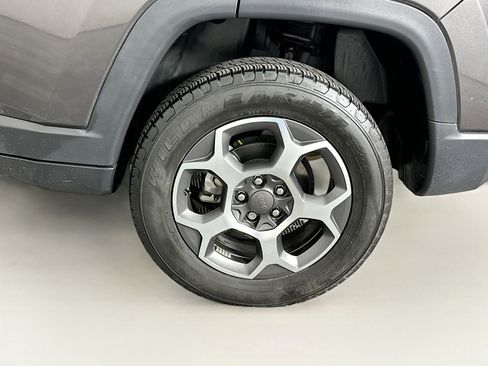 Used 2022 Jeep Compass Trailhawk w/ Trailer Tow Group image 11