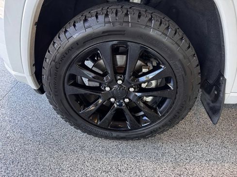Used 2021 Jeep Grand Cherokee Laredo X AWD/4WD image 10