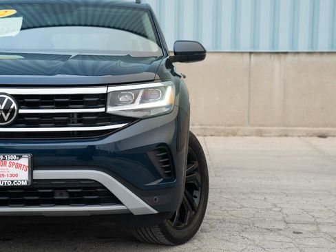 Used 2022 Volkswagen Atlas SE image 2