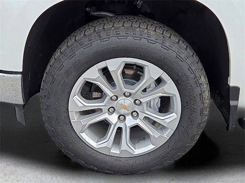 New 2025 Chevrolet Silverado 1500 LTZ w/ Technology Package image 9