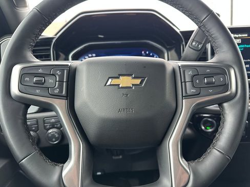 Used 2025 Chevrolet Silverado 1500 LT AWD/4WD image 28