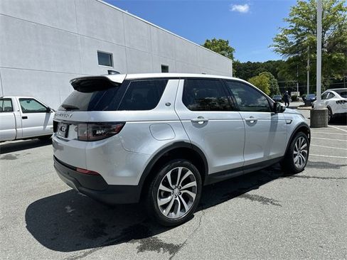 Used 2023 Land Rover Discovery Sport SE image 5