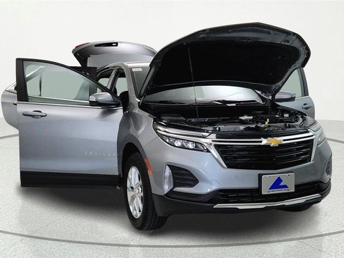 Used 2024 Chevrolet Equinox LT AWD/4WD image 5