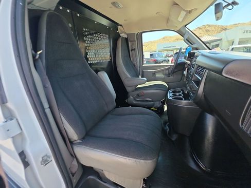 Used 2024 Chevrolet Express 2500 w/ Driver Convenience Package RWD image 27