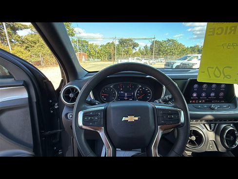Certified 2022 Chevrolet Blazer LT image 11