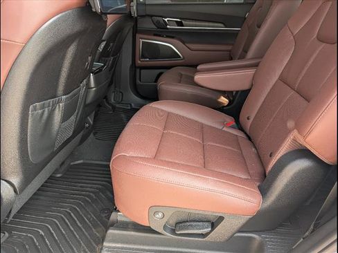 New 2025 Kia Telluride SX w/ SX Captain's Chair Package image 8