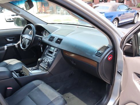 Used 2011 Volvo XC90 3.2 FWD image 17