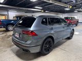 Used 2022 Volkswagen Tiguan SE R-Line image 4