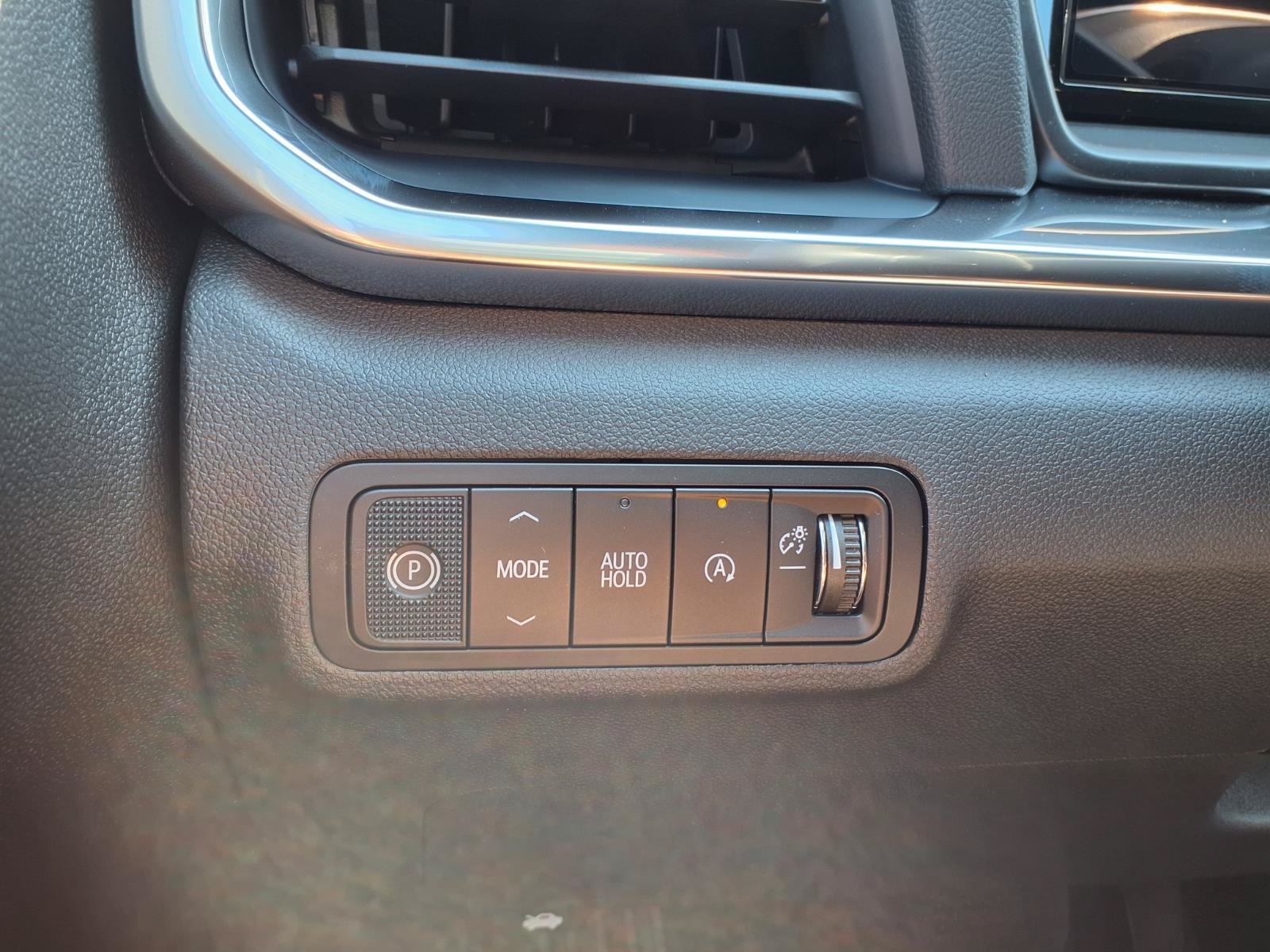 New 2027 GMC Terrain Elevation FWD image 11