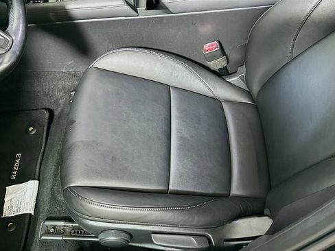 Used 2021 MAZDA MAZDA3 s FWD image 20