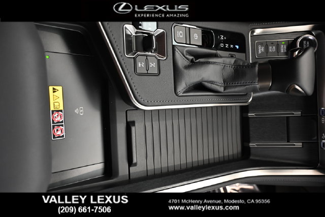 New 2026 Lexus GX 550 w/ Accessory Package (CT) AWD/4WD image 7