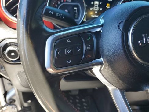 Used 2019 Jeep Wrangler Rubicon AWD/4WD image 12