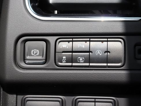 Used 2024 Chevrolet Tahoe RST w/ Sport Performance Package image 35