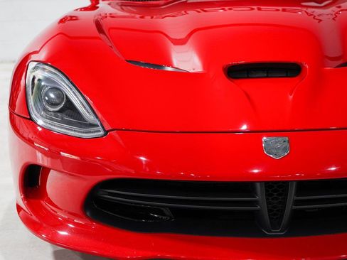 Used 2013 SRT Viper GTS w/ GTS Laguna Interior Pkg image 29