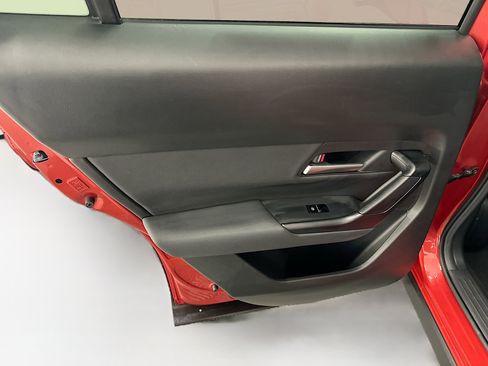 Used 2025 MAZDA CX-50 AWD 2.5 S w/ Premium Package image 26