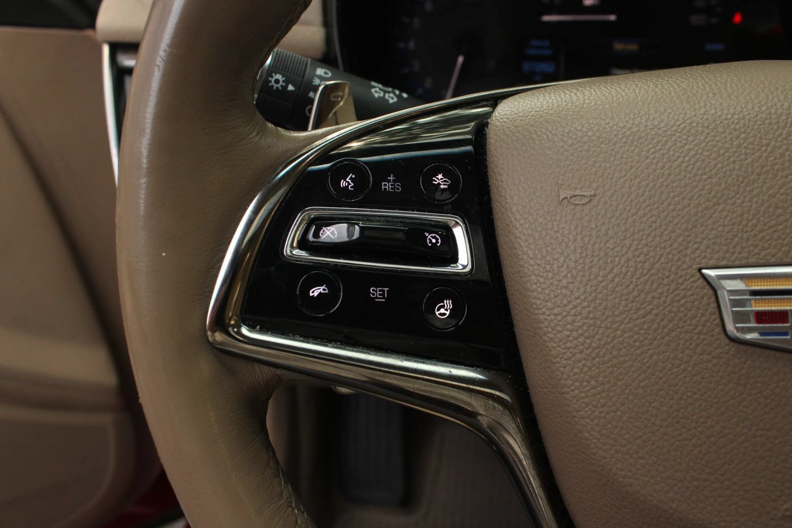Used 2015 Cadillac CTS Luxury RWD image 28
