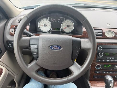Used 2008 Ford Taurus Limited image 2