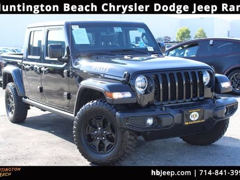 Used 2023 Jeep Gladiator Sport AWD/4WD image 1