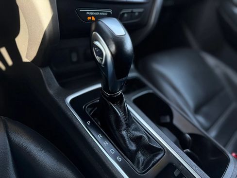 Used 2019 Ford Escape SEL FWD image 15
