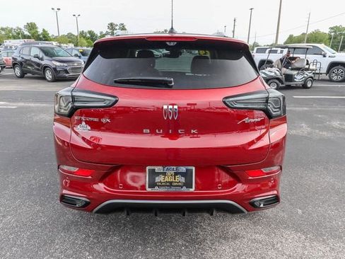 Used 2024 Buick Encore GX Avenir w/ Avenir Technology Package FWD image 8