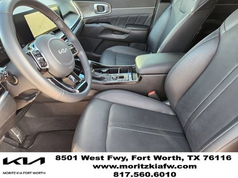 Certified 2025 Kia Sorento SX AWD/4WD image 12