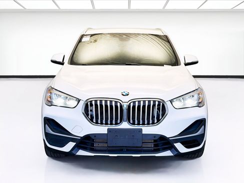 Used 2021 BMW X1 sDrive28i image 2