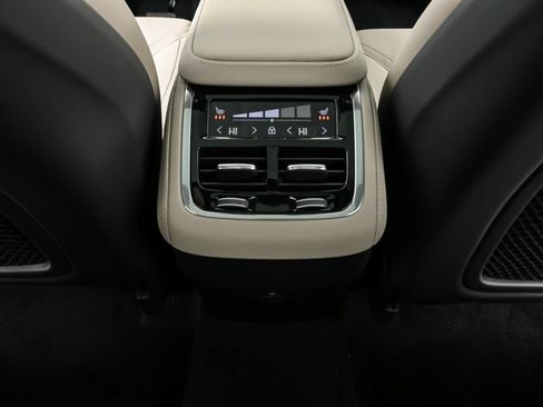 Used 2026 Volvo XC90 B6 Plus w/ Protection Package Premier AWD/4WD image 22