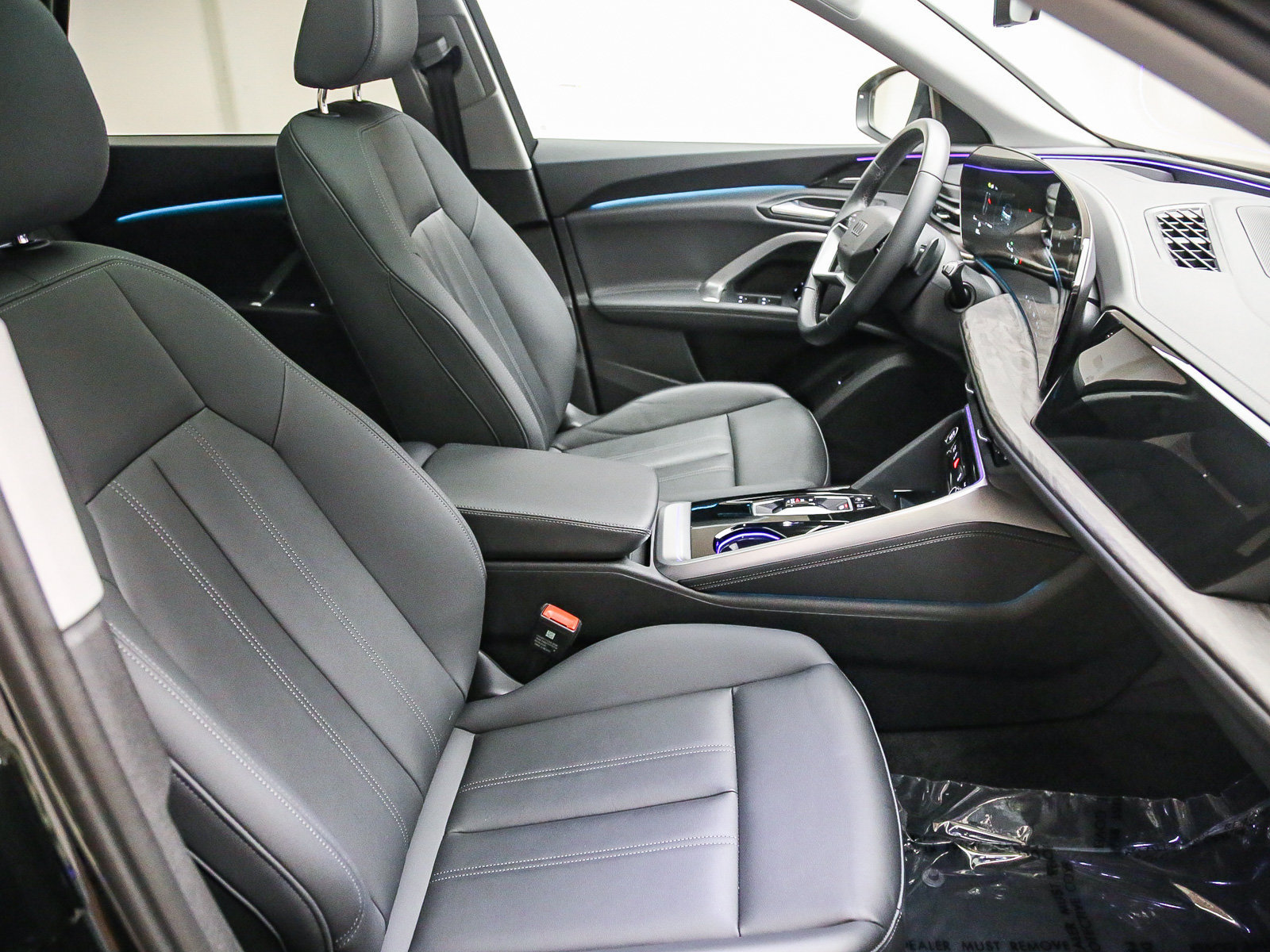 Certified 2025 Audi Q5 Premium AWD/4WD image 17