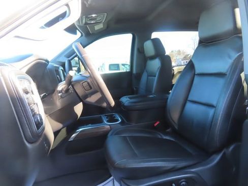 Used 2020 Chevrolet Silverado 1500 LT Trail Boss AWD/4WD image 19