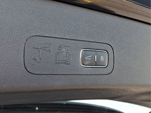 Certified 2025 Lincoln Aviator Black Label w/ Jet Appearance Package AWD/4WD image 26