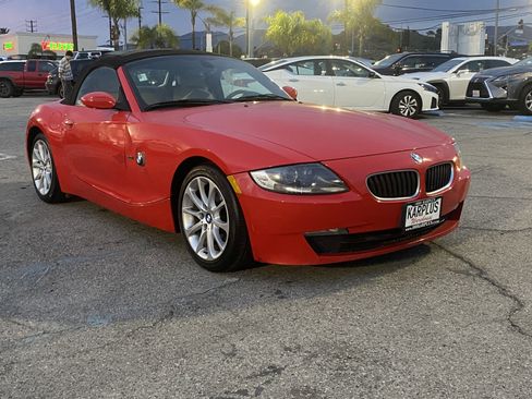 Used 2006 BMW Z4 3.0i image 4