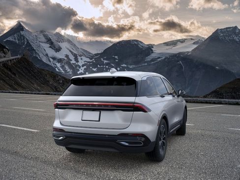 New 2026 Lincoln Nautilus Premier w/ Equipment Group 102A image 8